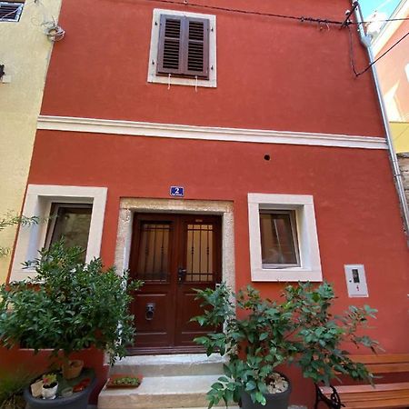 Guesthouse Riba 브르사르 외부 사진